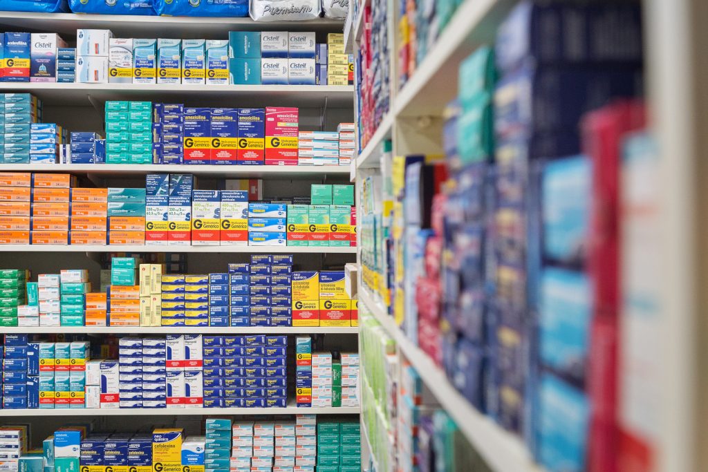 Farmácias em supermercados: conveniência com responsabilidade sanitária